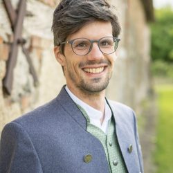 166-©karlpeternaegele